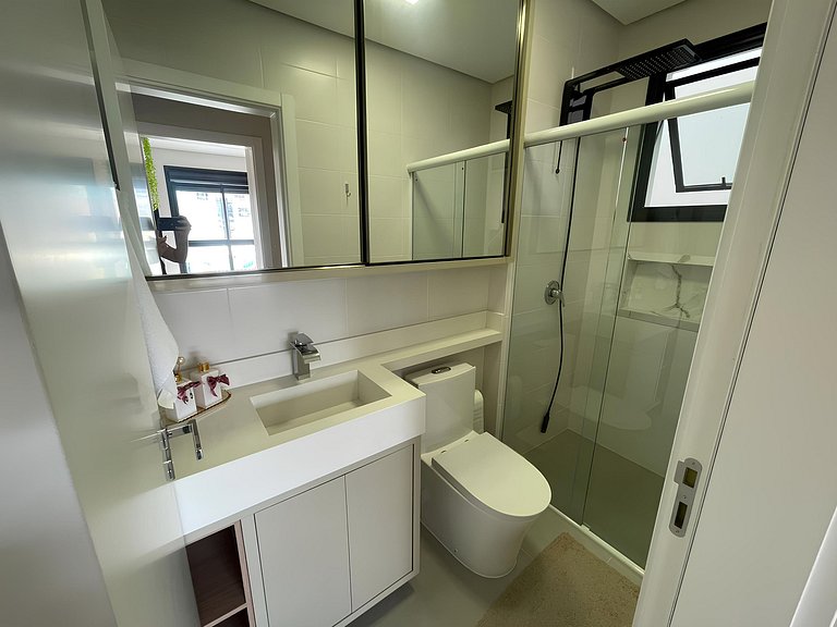 Cód 82 - Apartamento á 280m do mar