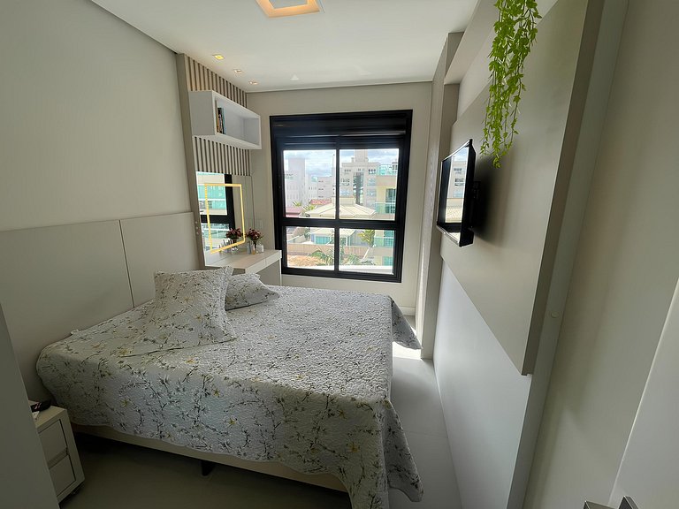 Cód 82 - Apartamento á 280m do mar