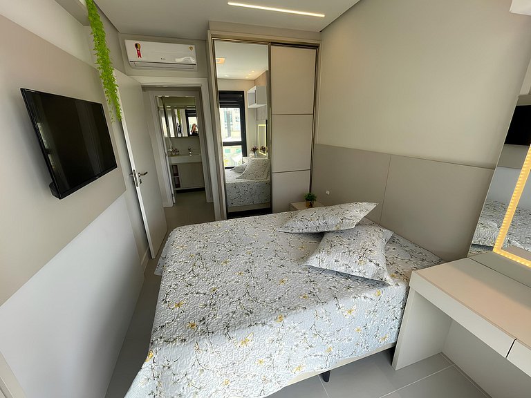 Cód 82 - Apartamento á 280m do mar