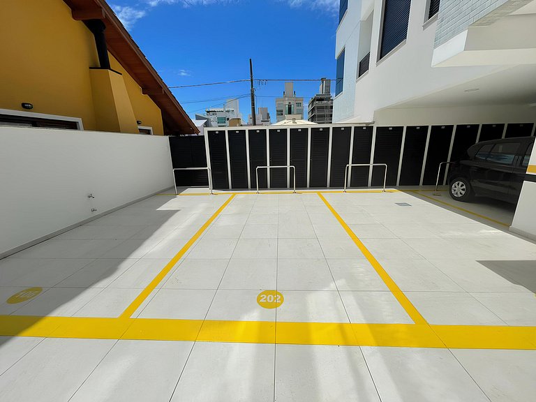 cód 84 - Apartamento á 280 m do mar com piscina