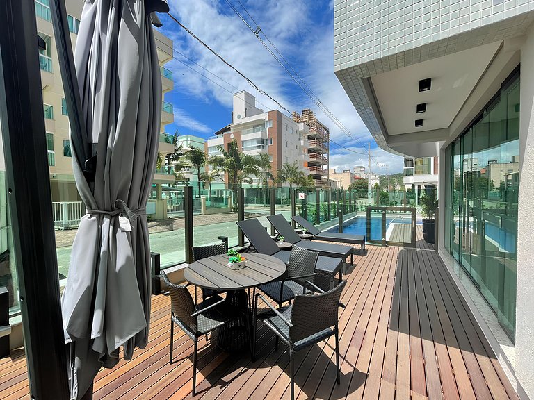 cód 84 - Apartamento á 280 m do mar com piscina