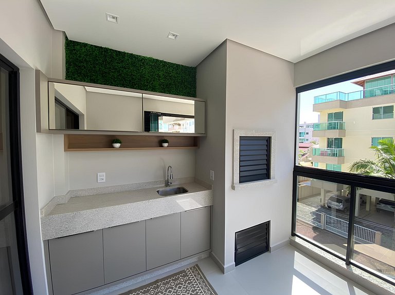 cód 84 - Apartamento á 280 m do mar com piscina