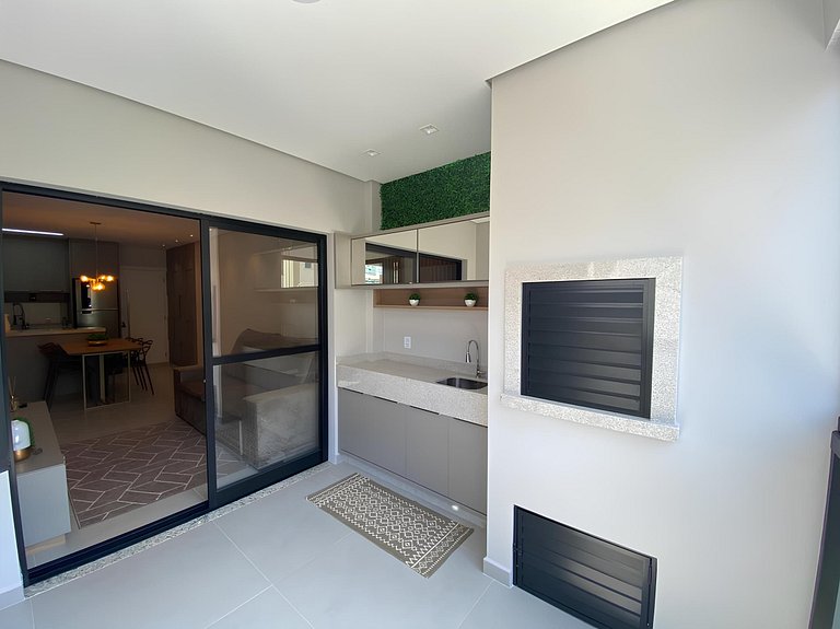 cód 84 - Apartamento á 280 m do mar com piscina