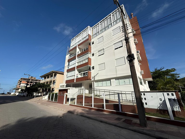 cód 88- Apartamento aconchegante á 100m do mar