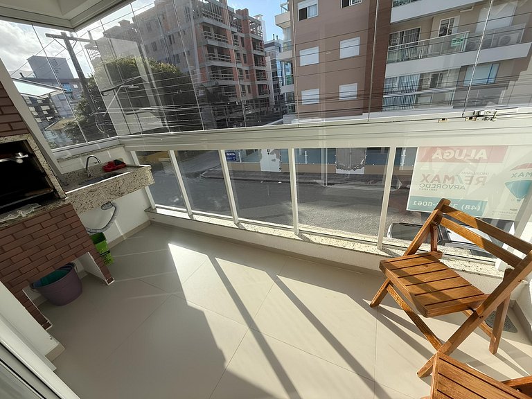 cód 88- Apartamento aconchegante á 100m do mar