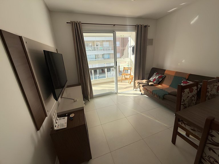 cód 88- Apartamento aconchegante á 100m do mar
