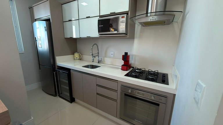 Cód 14- belo apartamento a penas 100 metros do mar