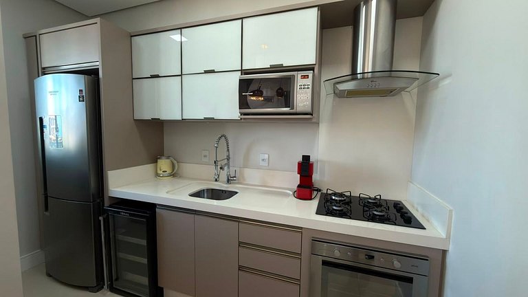 Cód 14- belo apartamento a penas 100 metros do mar