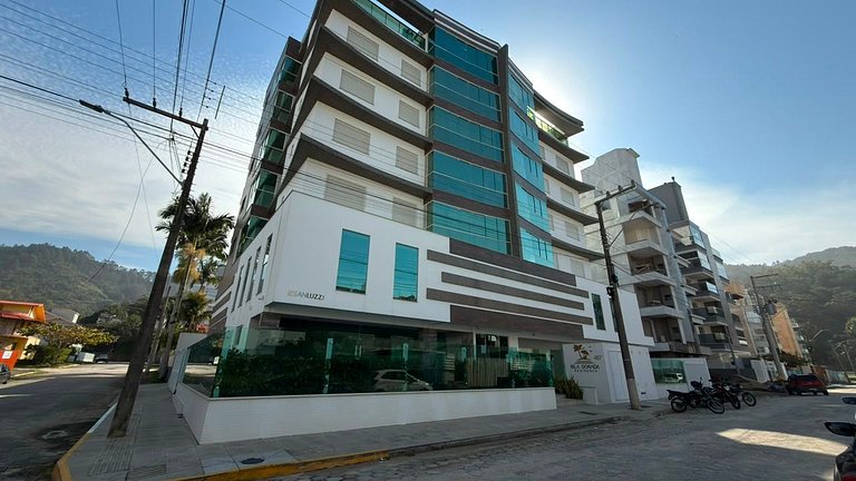 Cód 14- belo apartamento a penas 100 metros do mar