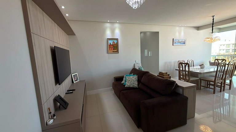 Cód 14- belo apartamento a penas 100 metros do mar