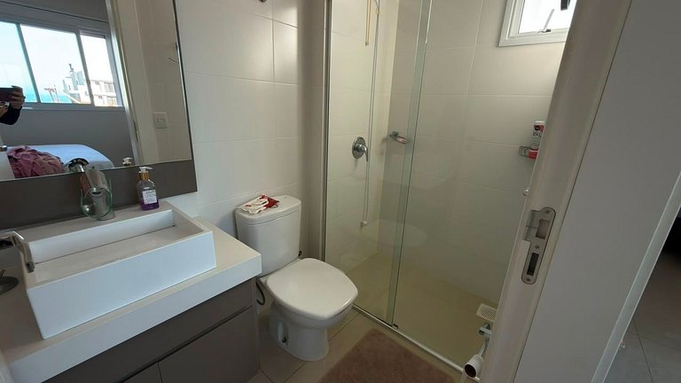 Cód 14- belo apartamento a penas 100 metros do mar