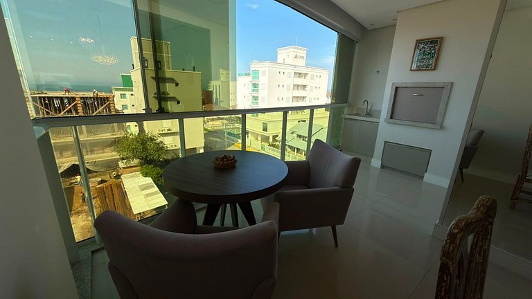 Cód 14- belo apartamento a penas 100 metros do mar