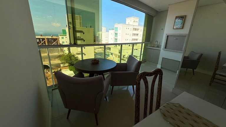 Cód 14- belo apartamento a penas 100 metros do mar