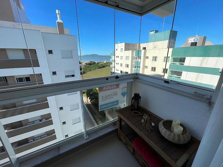 Cód 95 - Apartamento amplo e decorado
