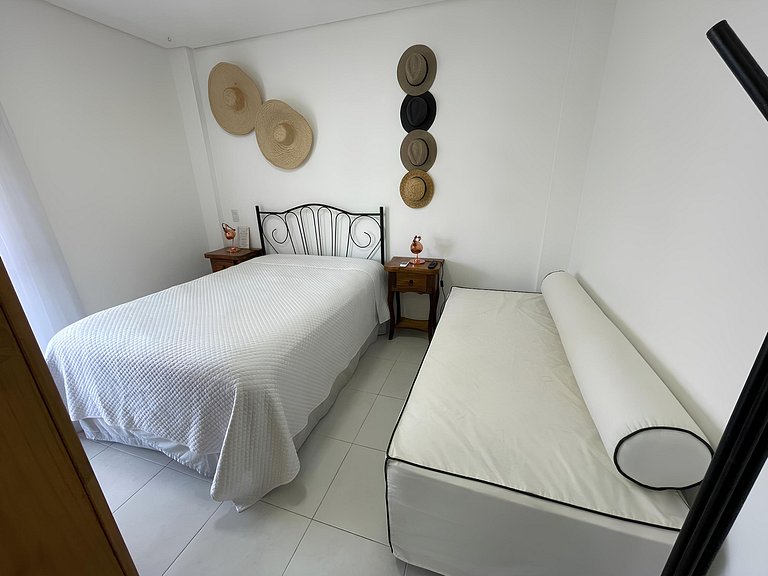 Cód 95 - Apartamento amplo e decorado