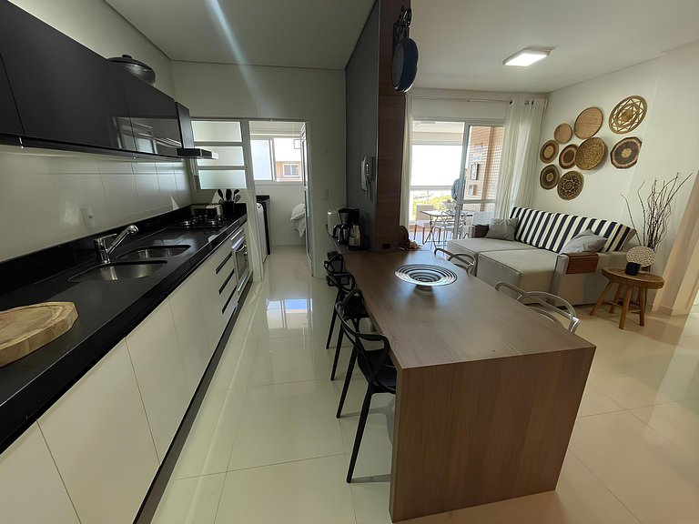 Cód 95 - Apartamento amplo e decorado