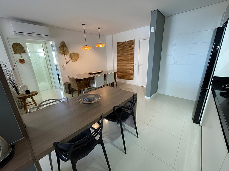 Cód 95 - Apartamento amplo e decorado