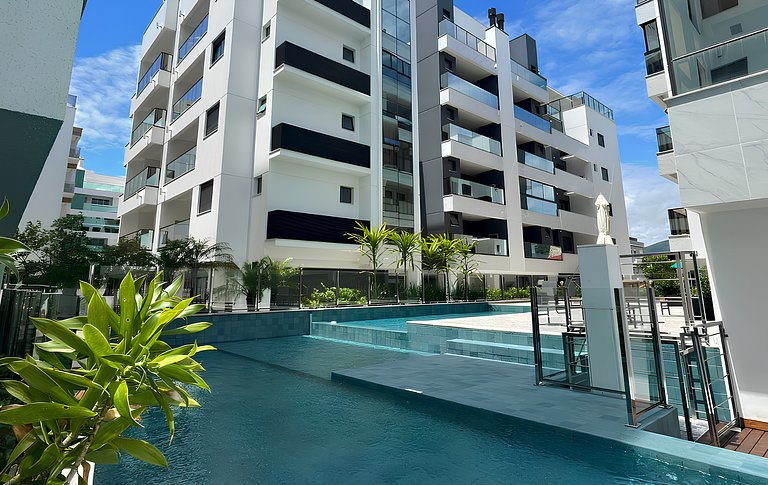 Cód 98 - Belissímo apartamento á 280m do mar