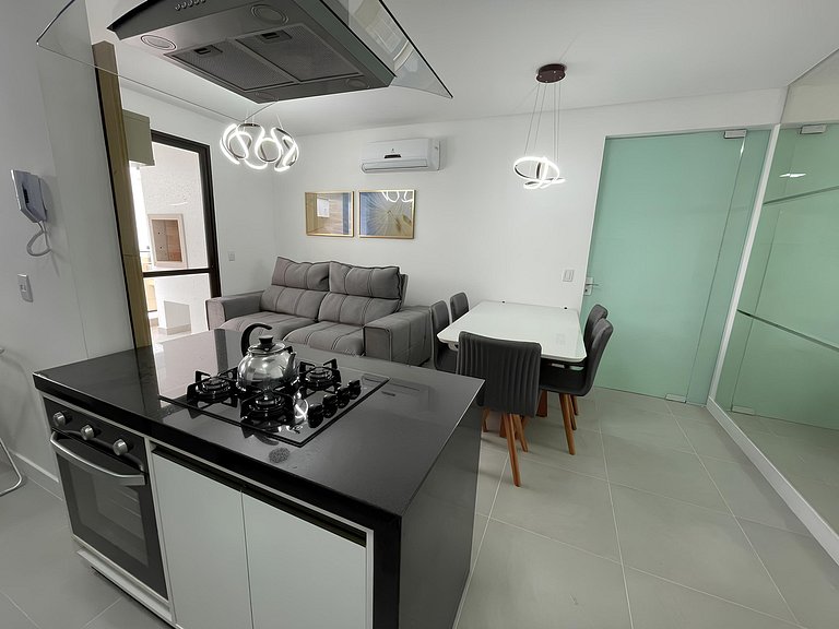 Cód 98 - Belissímo apartamento á 280m do mar