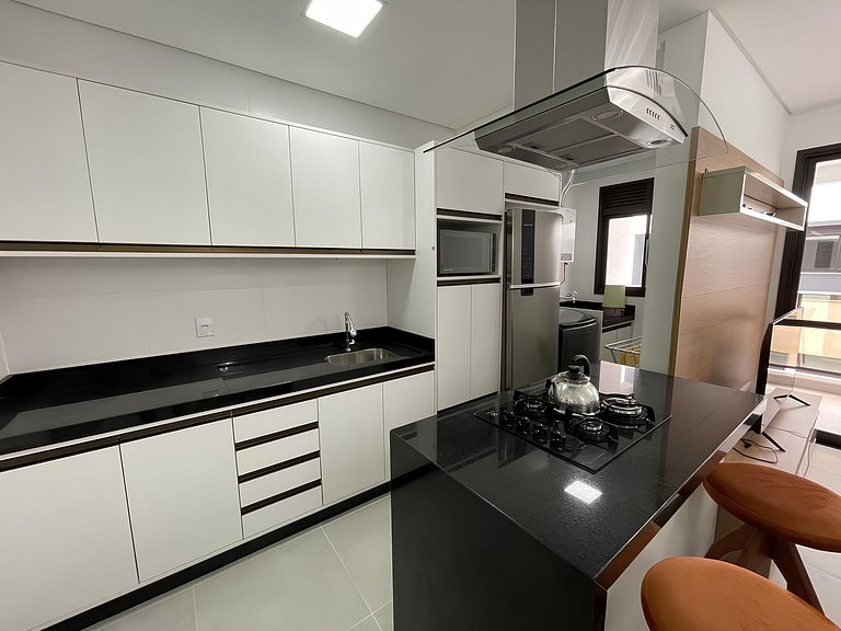 Cód 98 - Belissímo apartamento á 280m do mar
