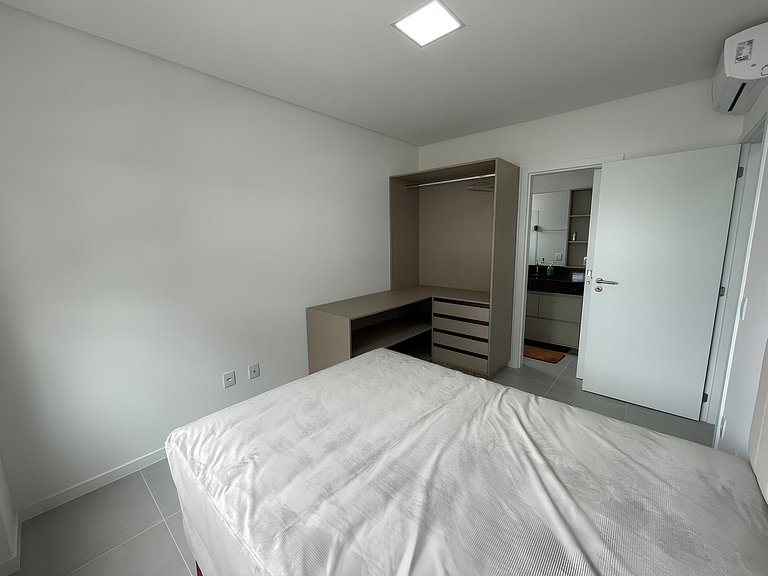 Cód 98 - Belissímo apartamento á 280m do mar
