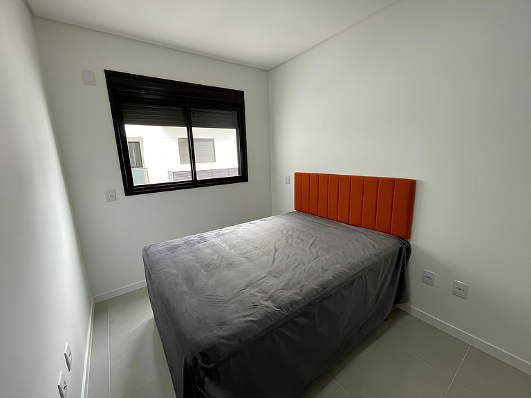 Cód 98 - Belissímo apartamento á 280m do mar