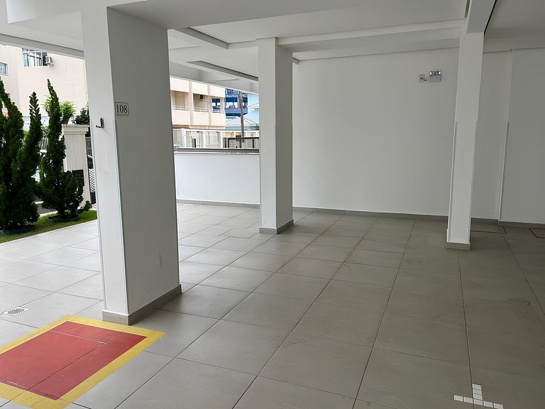 cód 99 - Excelente apartamento 100 metros da praia