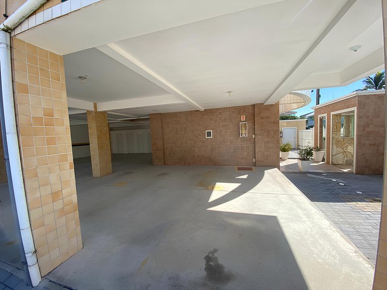 cód 101 - Apartamento á apenas 100m do mar!