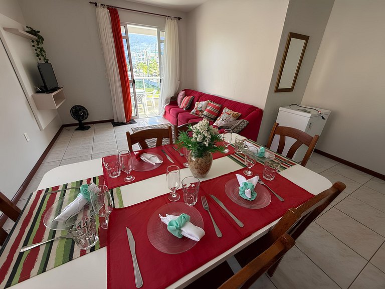Cód 107 - Apartamento a 50m do mar em Palmas