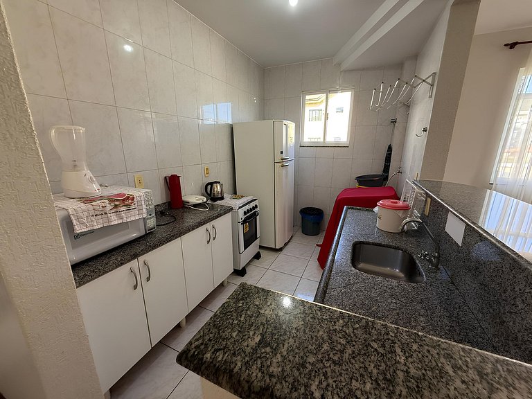 Cód 107 - Apartamento a 50m do mar em Palmas