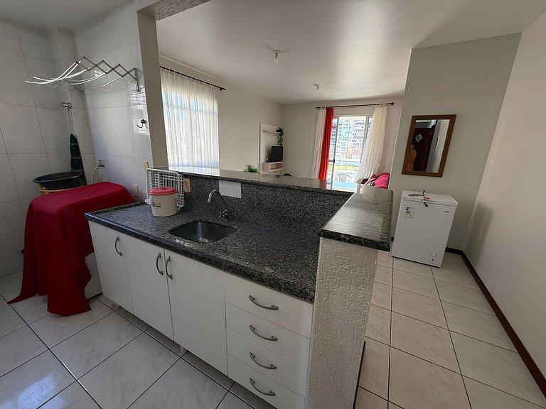 Cód 107 - Apartamento a 50m do mar em Palmas