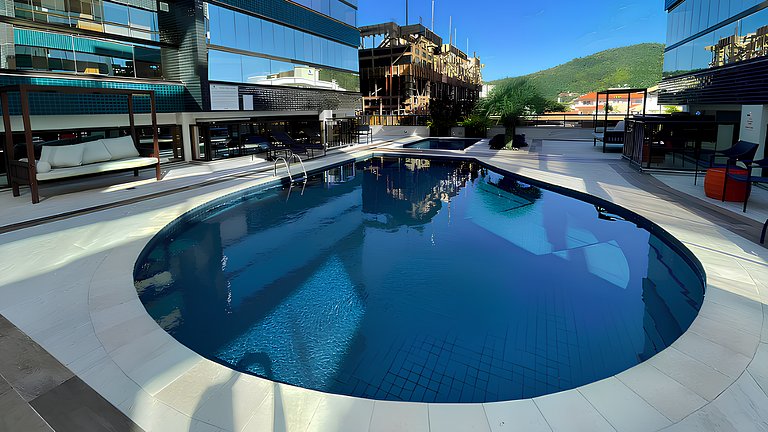 Cód 108 - Apartamento exuberante à 280 m do mar