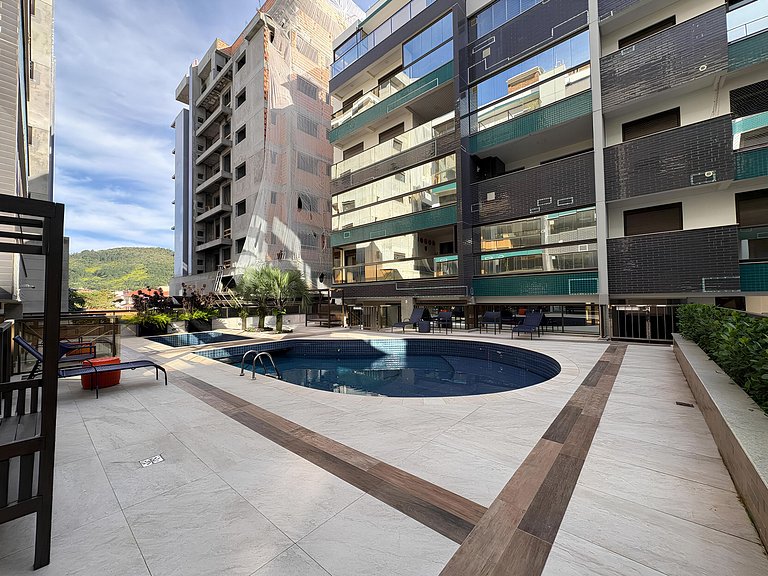 Cód 108 - Apartamento exuberante à 280 m do mar