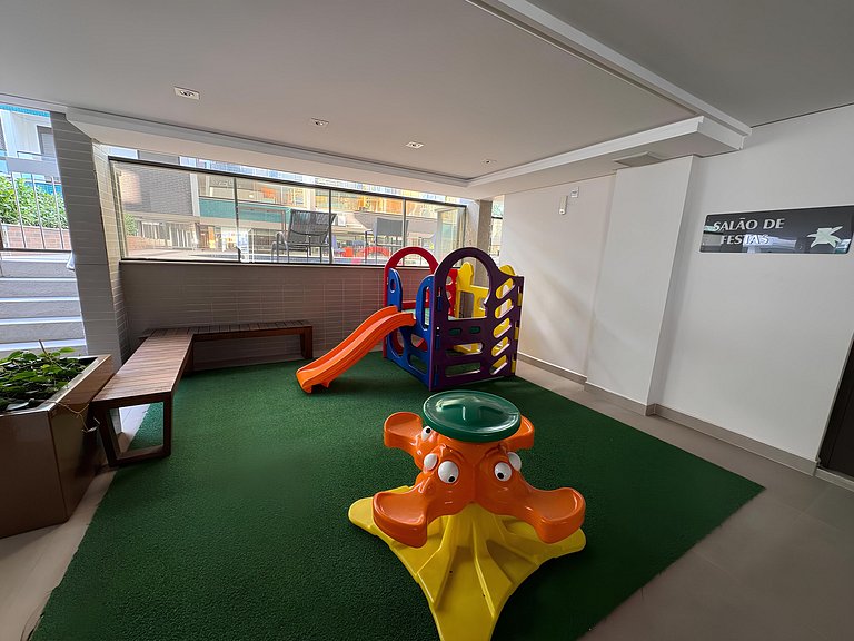 Cód 108 - Apartamento exuberante à 280 m do mar