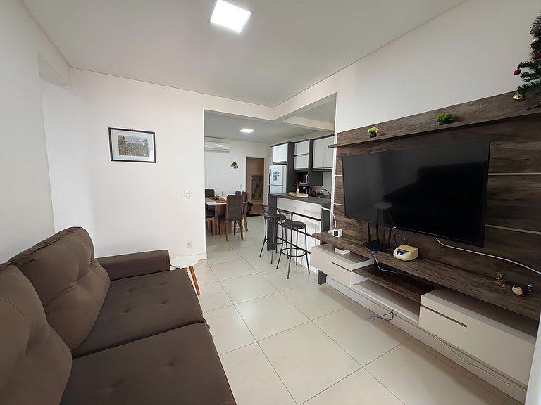 Cód 108 - Apartamento exuberante à 280 m do mar