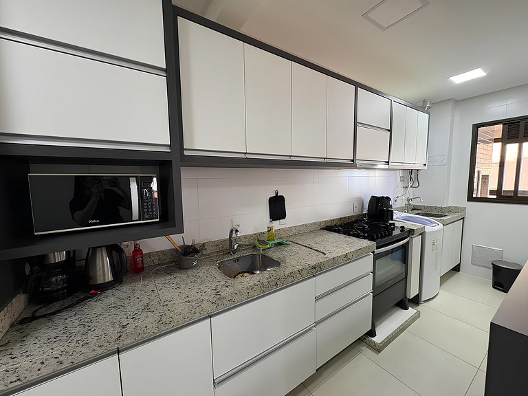 Cód 108 - Apartamento exuberante à 280 m do mar