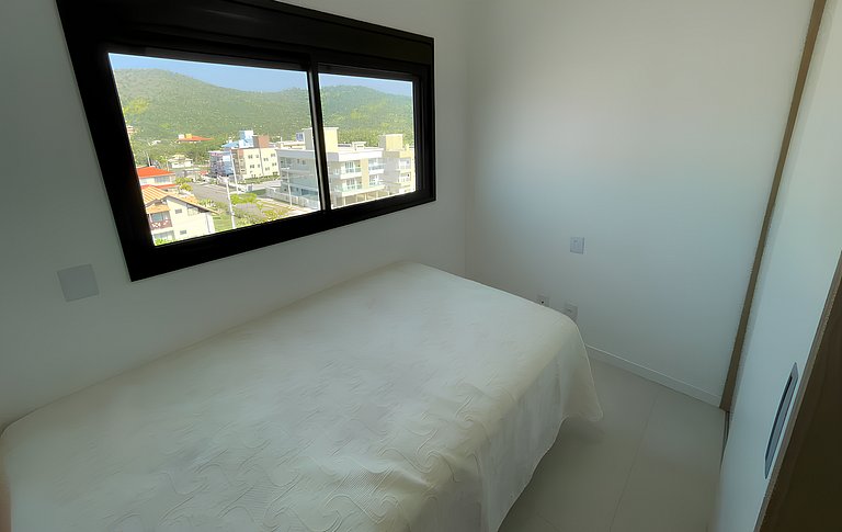 Cód 108 - Apartamento exuberante à 280 m do mar