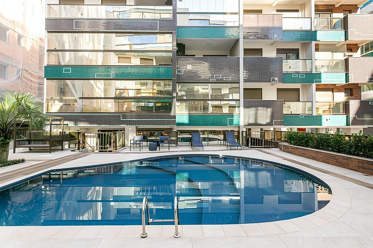 Cód 110 - Apartamento espetacular à 280m do mar