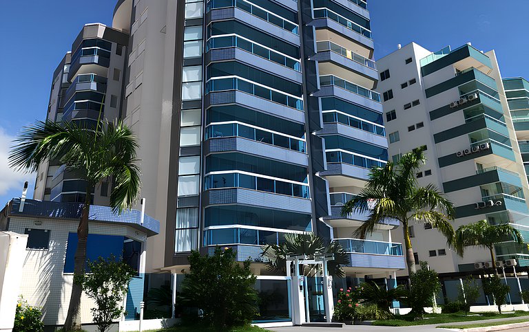 Cód 113 - Apartamento vista para o mar