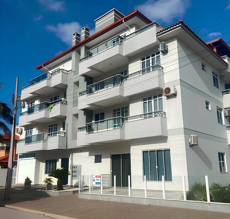 Cód 118- Apartamento á 50m do mar