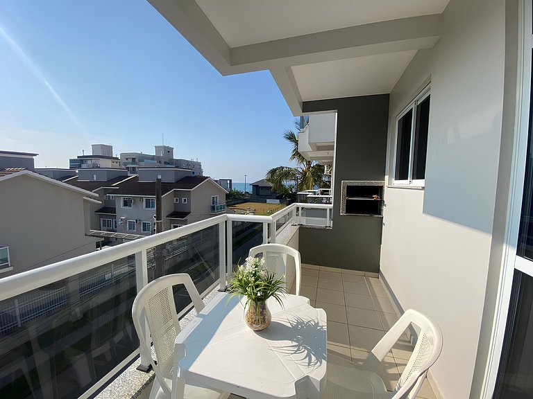 Cód 118- Apartamento á 50m do mar