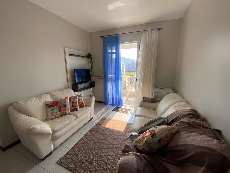 Cód 118- Apartamento á 50m do mar
