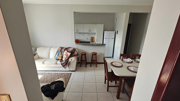 Cód 118- Apartamento á 50m do mar