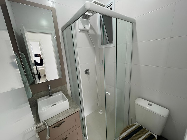 cód 122 - cobertura com jacuzzi próxima do mar!
