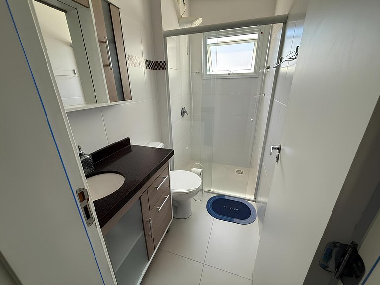 Cód 127 - Apartamento amplo a 500m da Praia de Palmas
