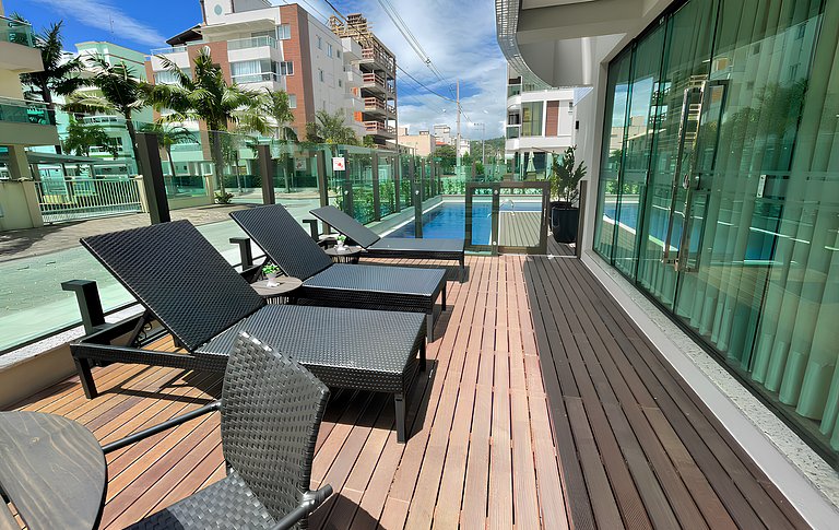cód 130 - Excelente apartamento amplo e decorado.