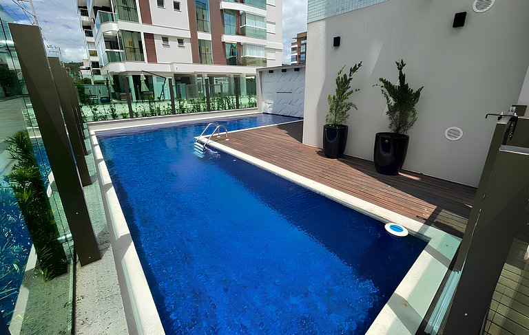 cód 130 - Excelente apartamento amplo e decorado.