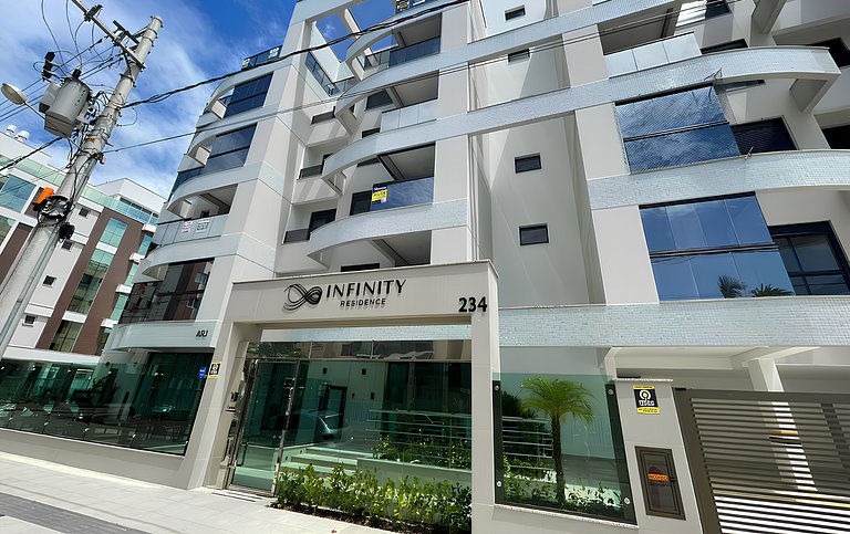cód 130 - Excelente apartamento amplo e decorado.