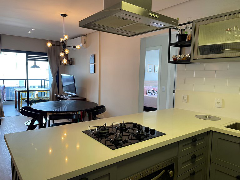 cód 130 - Excelente apartamento amplo e decorado.