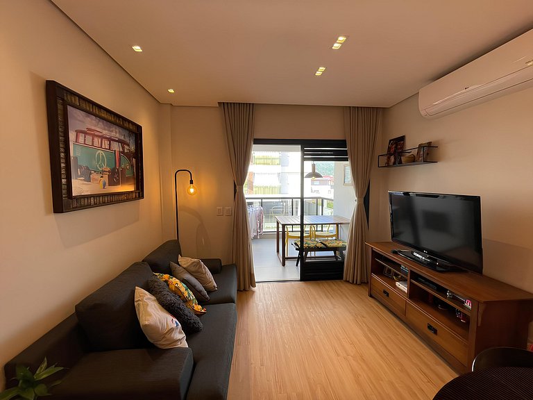 cód 130 - Excelente apartamento amplo e decorado.